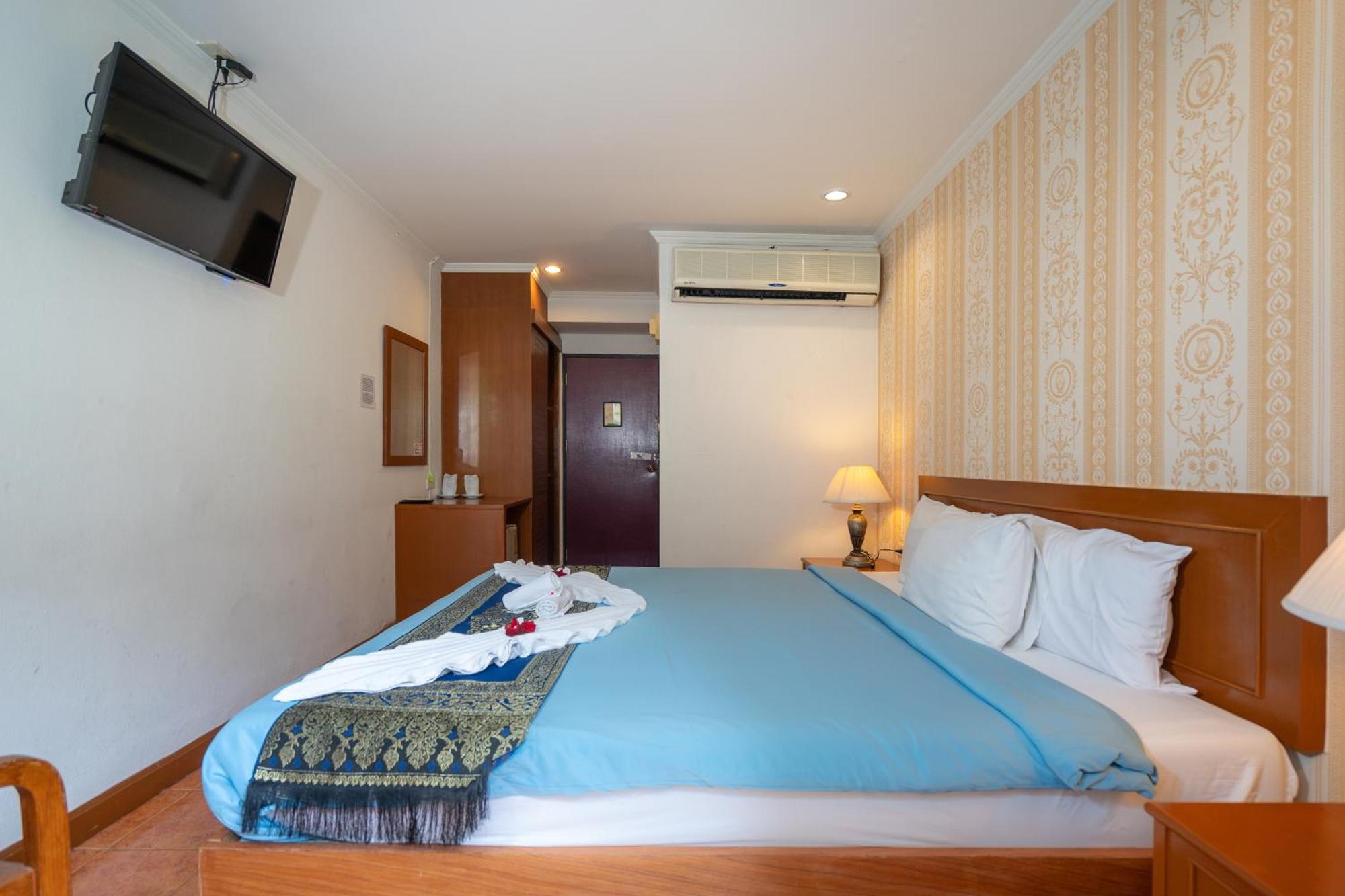 Patong Central Residence And Apartment Chambre photo