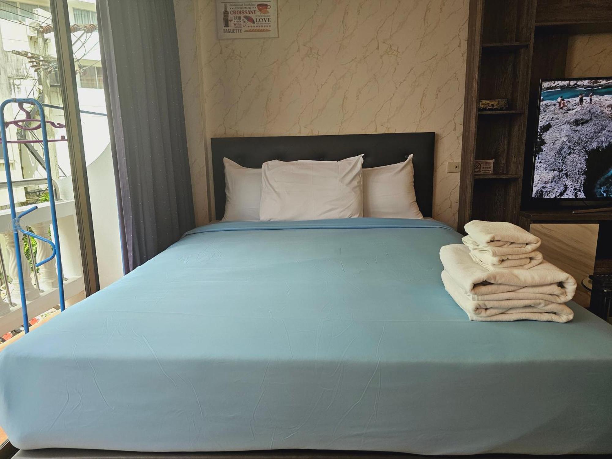 Patong Central Residence And Apartment Extérieur photo