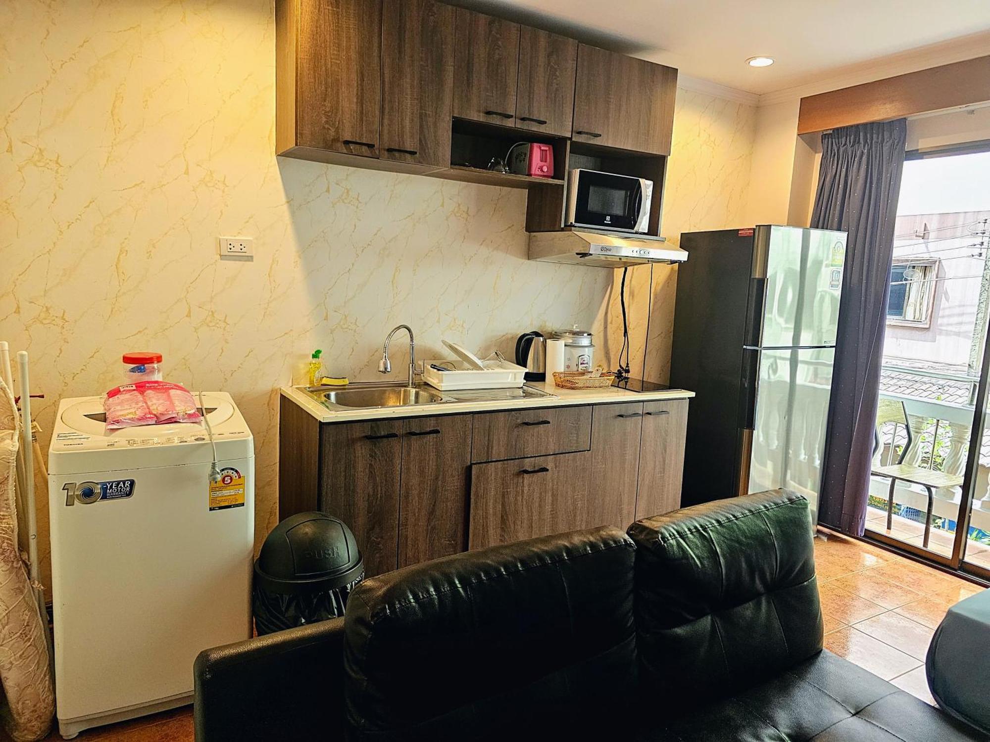 Patong Central Residence And Apartment Chambre photo