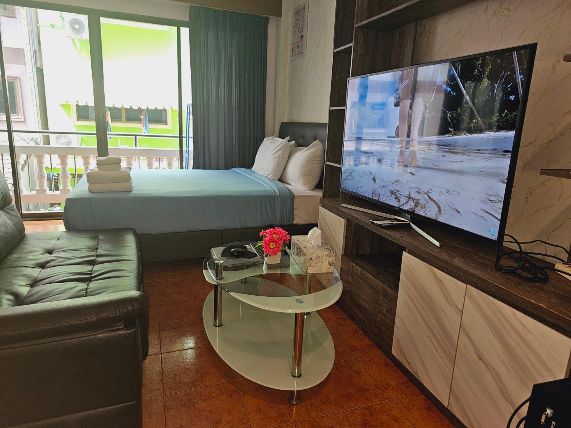 Patong Central Residence And Apartment Chambre photo