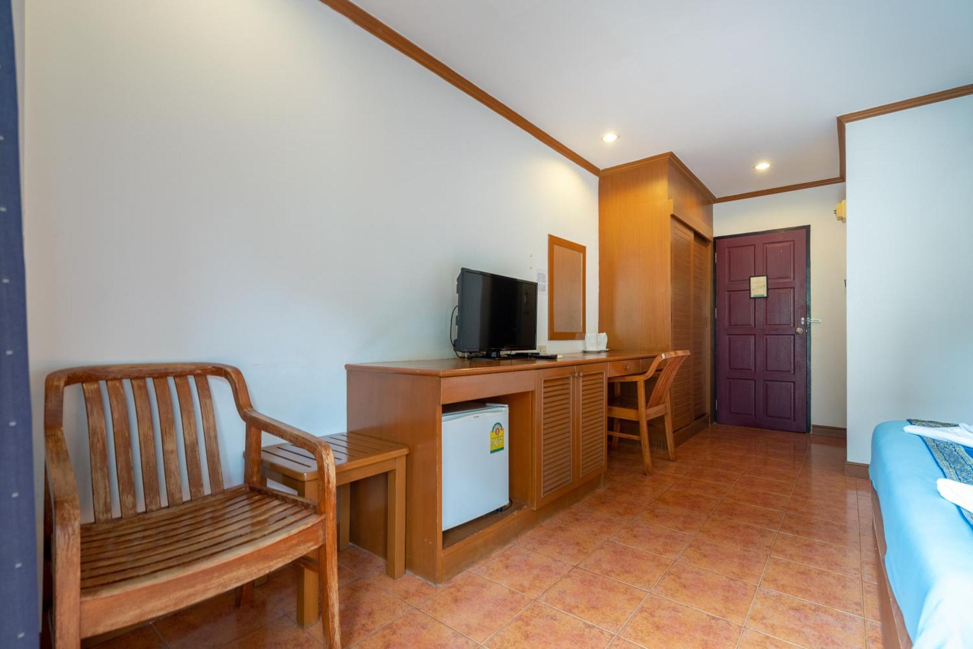 Patong Central Residence And Apartment Extérieur photo