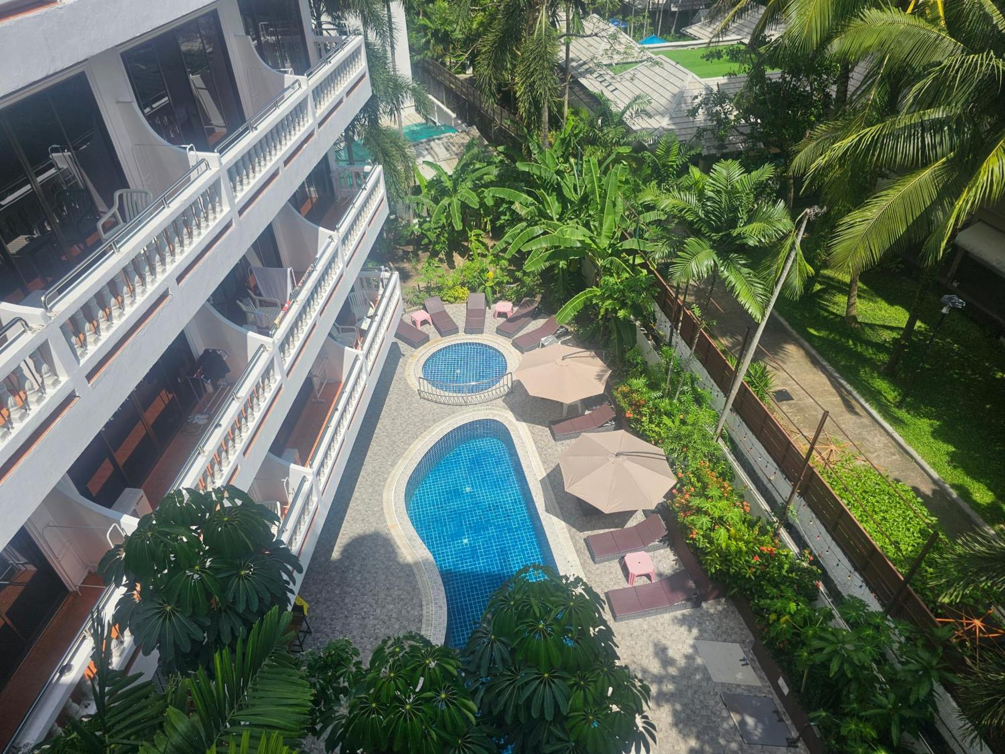 Patong Central Residence And Apartment Extérieur photo