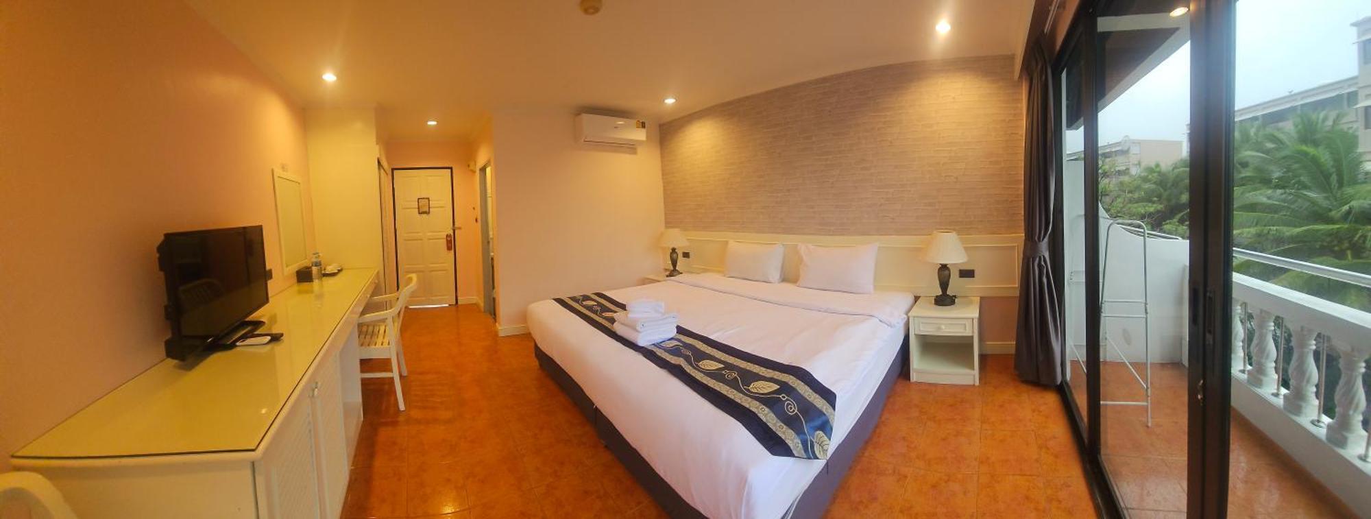 Patong Central Residence And Apartment Extérieur photo